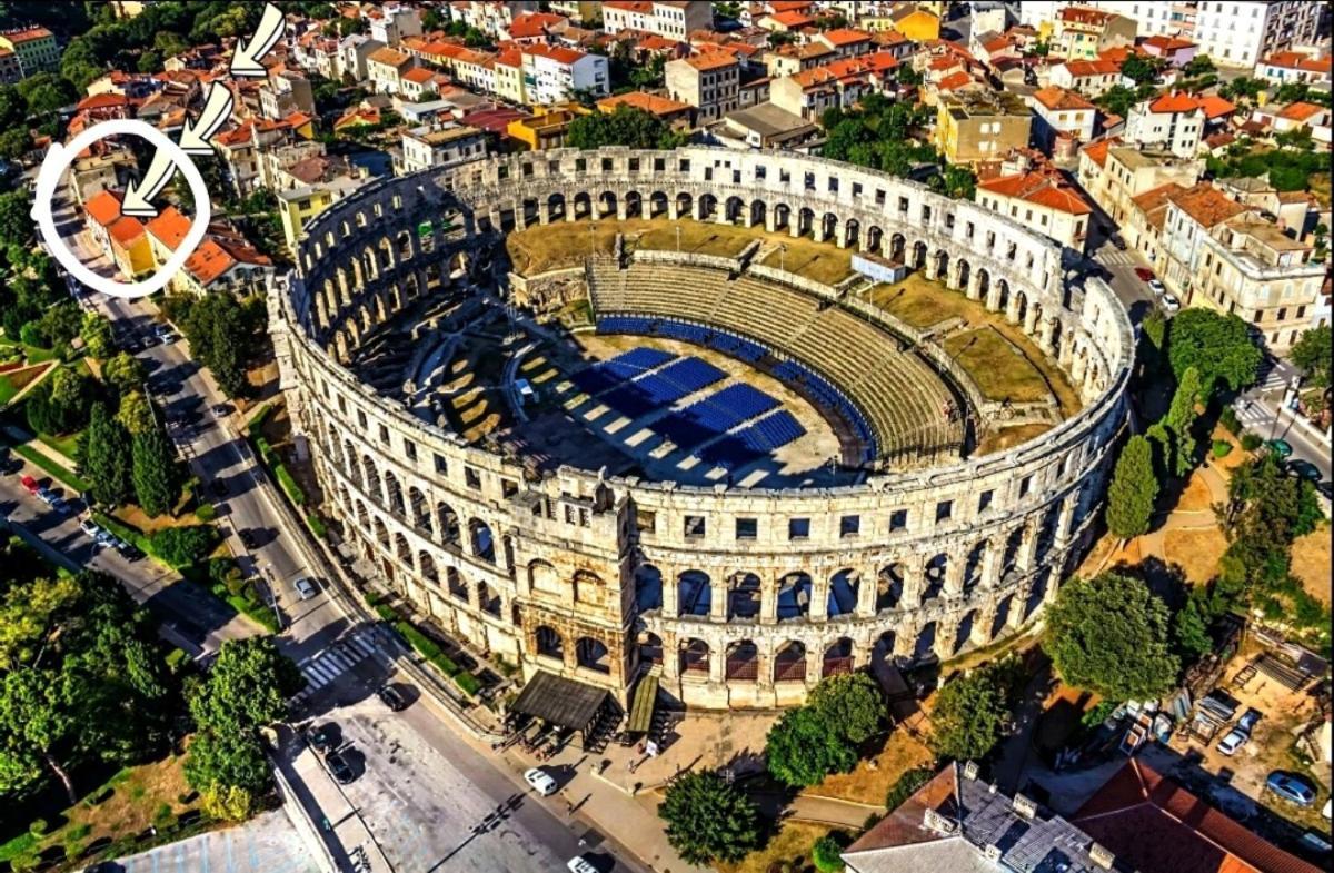 Soba Arena Hotel Pula Buitenkant foto